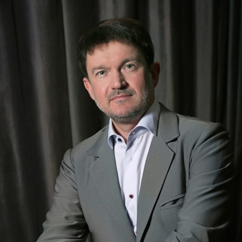 Роман Устинов