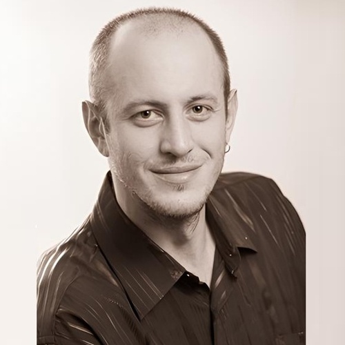 Дмитрий Олейников