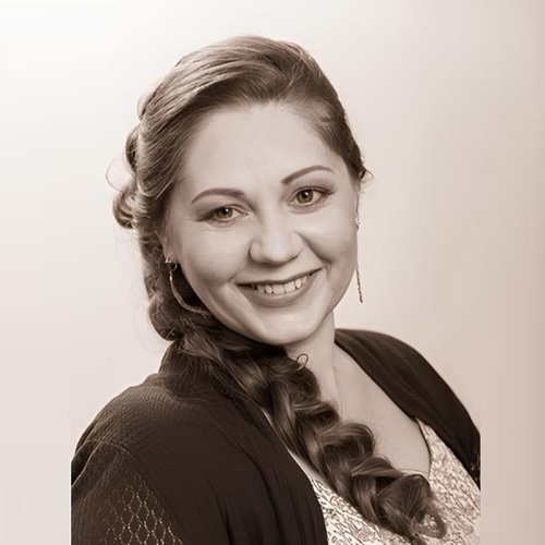 Надежда Зуева